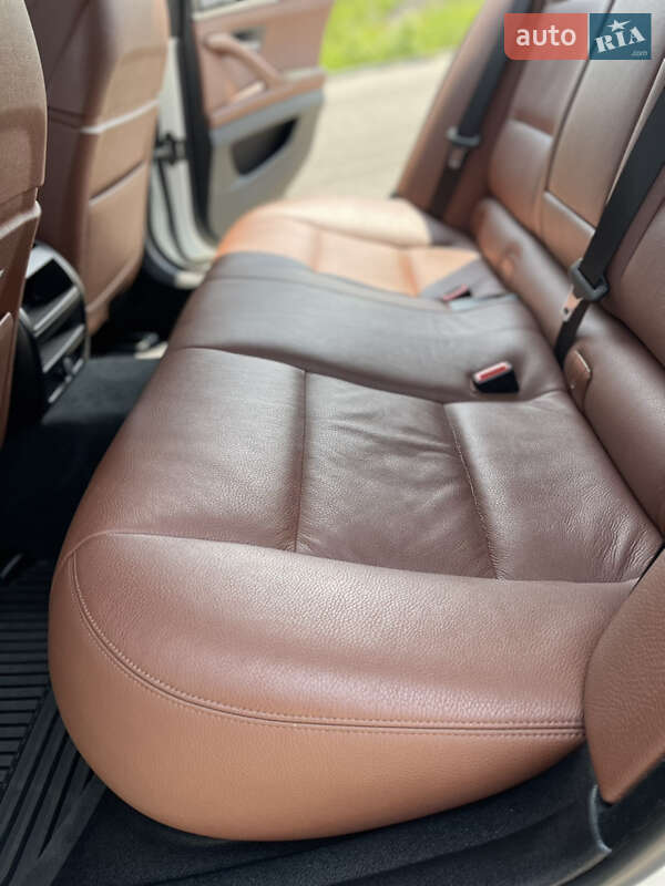 Универсал BMW 5 Series 2014 в Дрогобыче