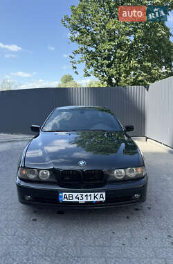 Седан BMW 5 Series 2002 в Виннице
