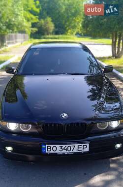 Седан BMW 5 Series 2000 в 