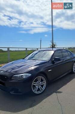 Седан BMW 5 Series 2013 в 