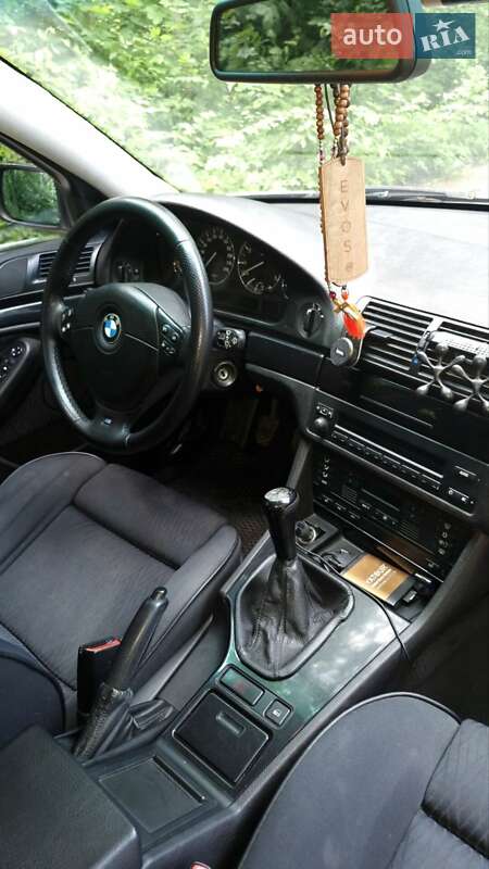 Седан BMW 5 Series 2000 в Миколаєві