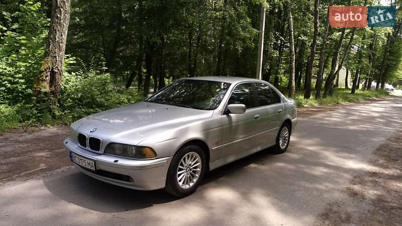 Седан BMW 5 Series 2000 в Миколаєві