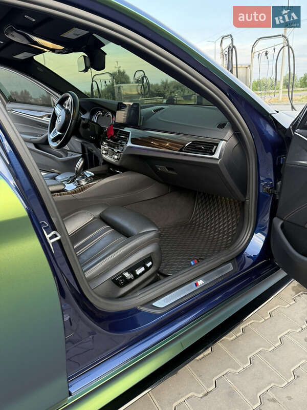 Седан BMW 5 Series 2017 в Дніпрі