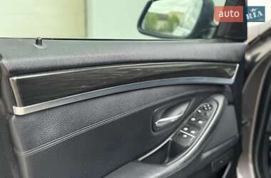 Седан BMW 5 Series 2011 в 