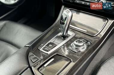 Седан BMW 5 Series 2011 в 