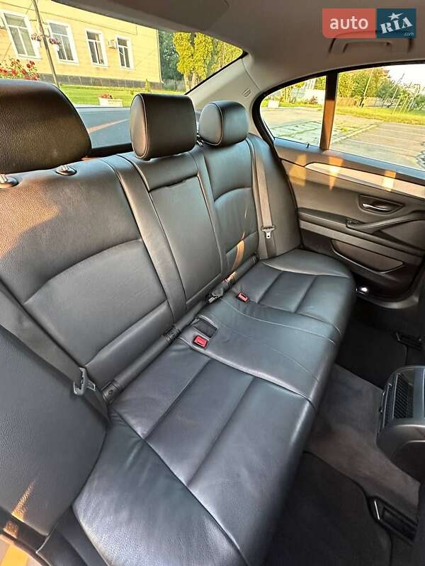 Седан BMW 5 Series 2012 в Золотоноше
