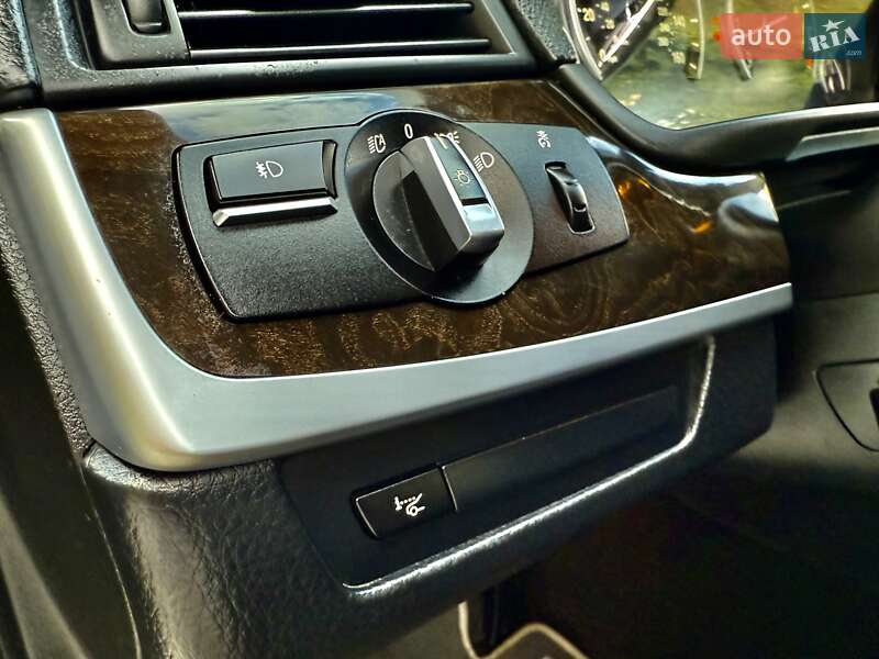 Седан BMW 5 Series 2013 в Одессе