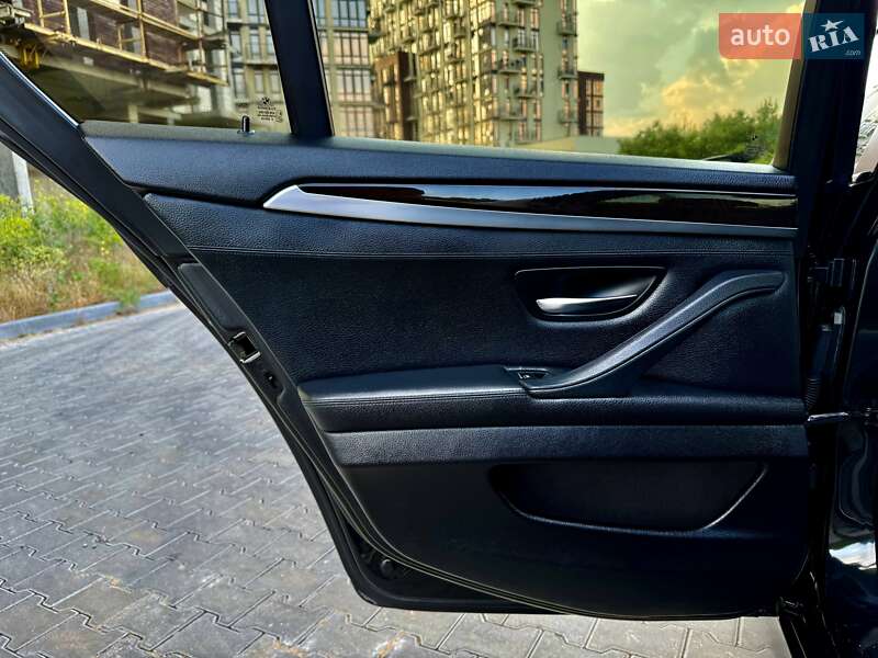 Седан BMW 5 Series 2013 в Одессе