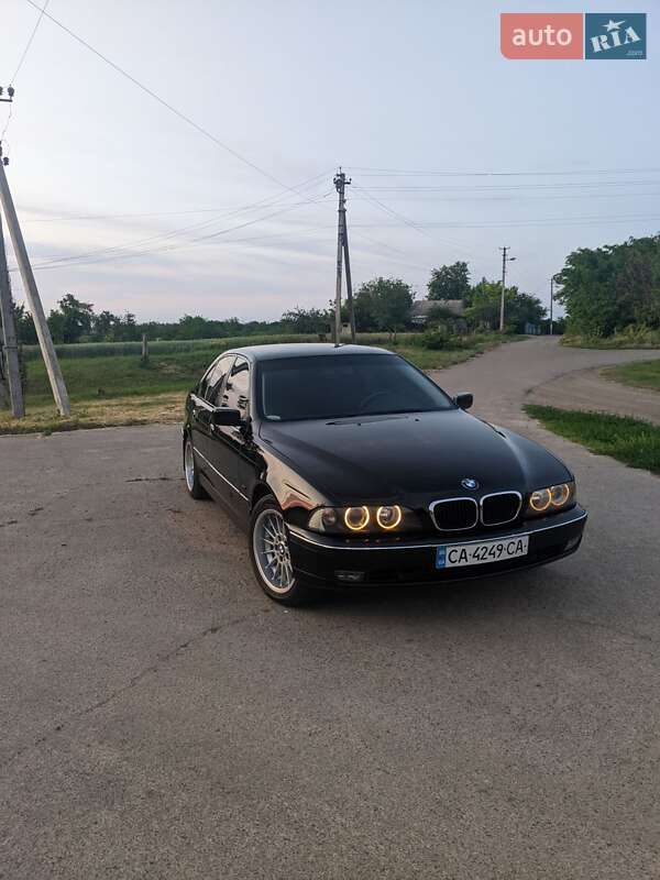 Седан BMW 5 Series 1998 в  фото Седан BMW 5 Series 1998 в
