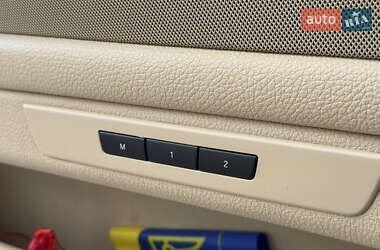 Седан BMW 5 Series 2012 в 