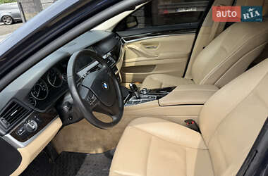 Седан BMW 5 Series 2012 в 