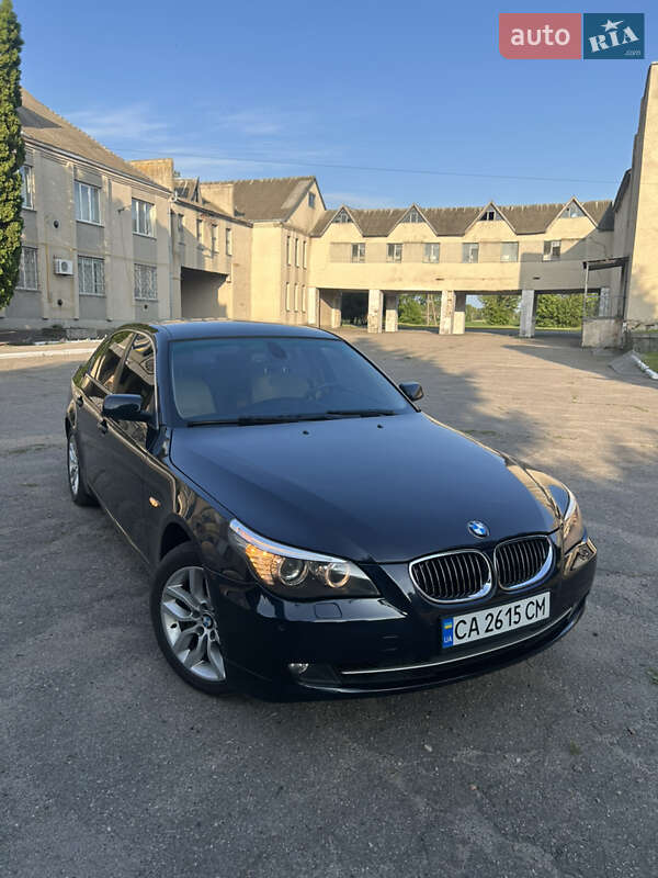 Седан BMW 5 Series 2008 в 
