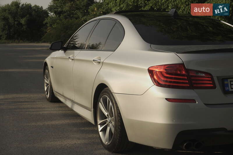 Седан BMW 5 Series 2016 в Ременеві