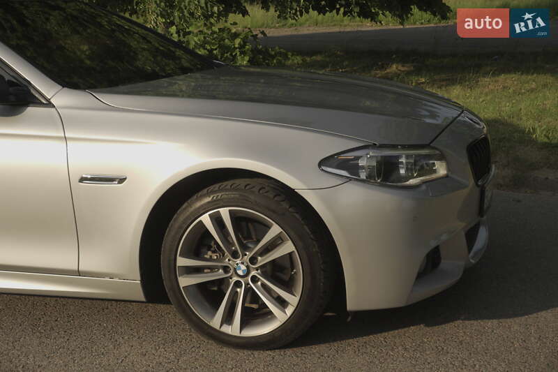 Седан BMW 5 Series 2016 в Ременеві