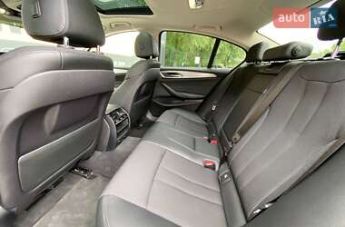 Седан BMW 5 Series 2017 в 