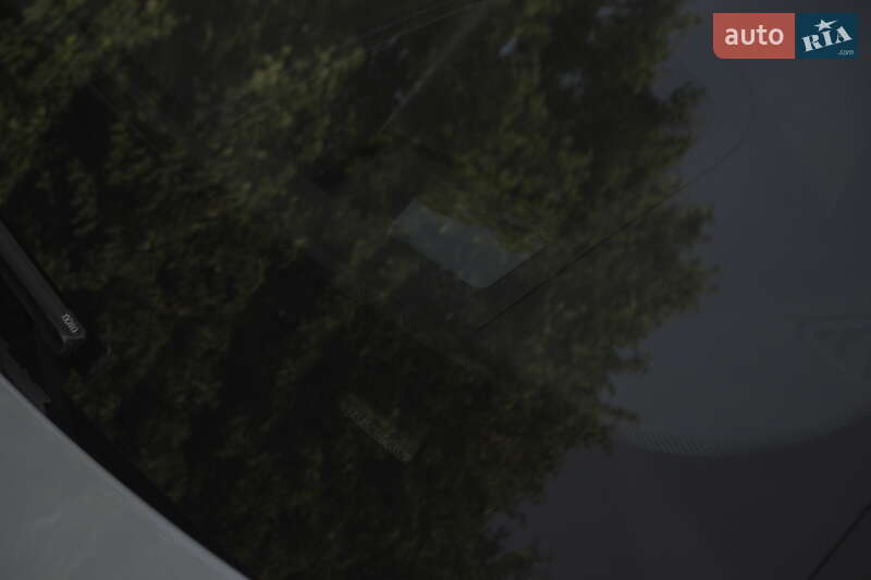 Седан BMW 5 Series 2016 в Ременеві