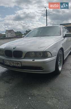 Седан BMW 5 Series 2001 в Ракитном
