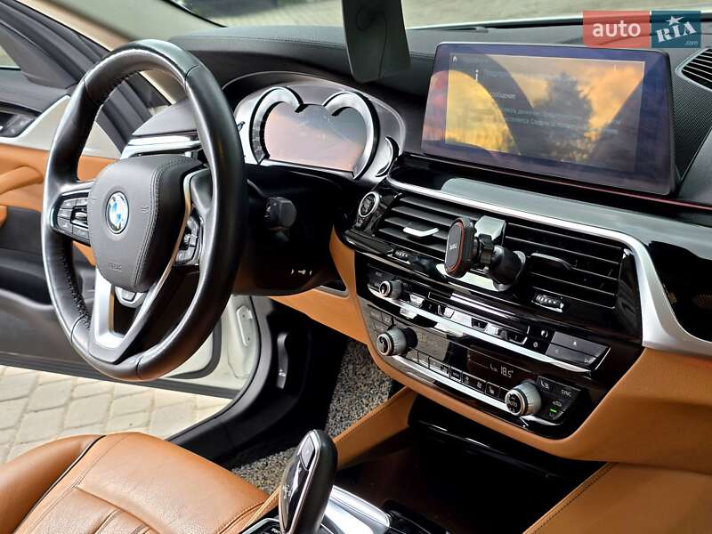 Седан BMW 5 Series 2018 в Києві