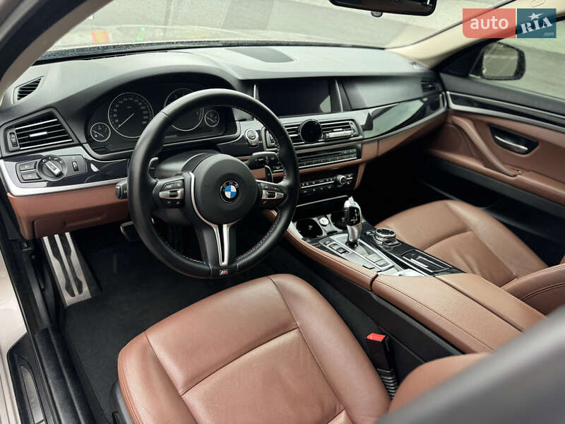 Седан BMW 5 Series 2016 в Киеве