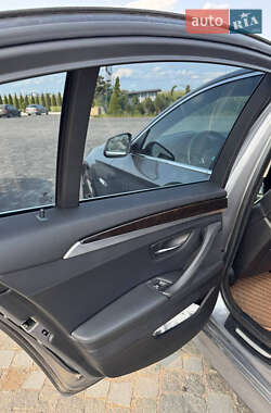 Седан BMW 5 Series 2010 в 