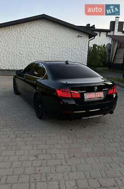Седан BMW 5 Series 2011 в 