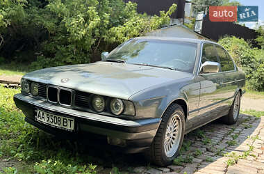 Седан BMW 5 Series 1989 в Дніпрі