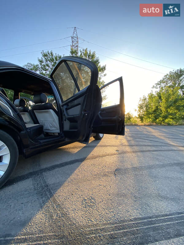 Седан BMW 5 Series 1993 в Овідіополі фото 13 Седан BMW 5 Series 1993 в Овідіополі