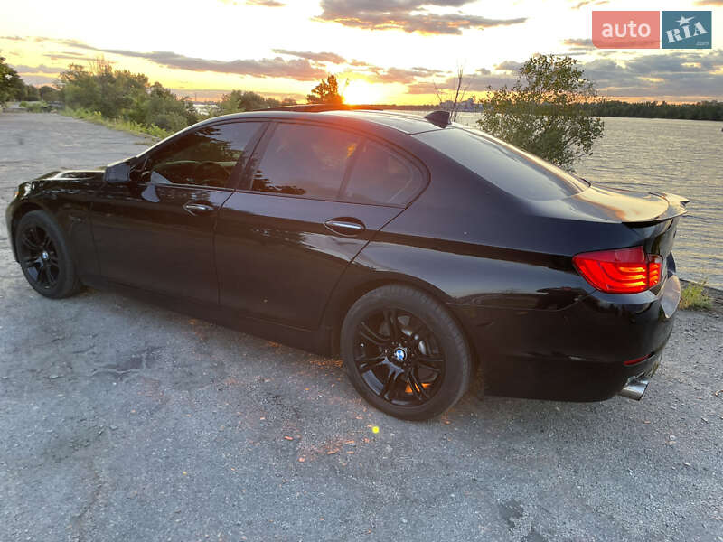 Седан BMW 5 Series 2011 в Дніпрі