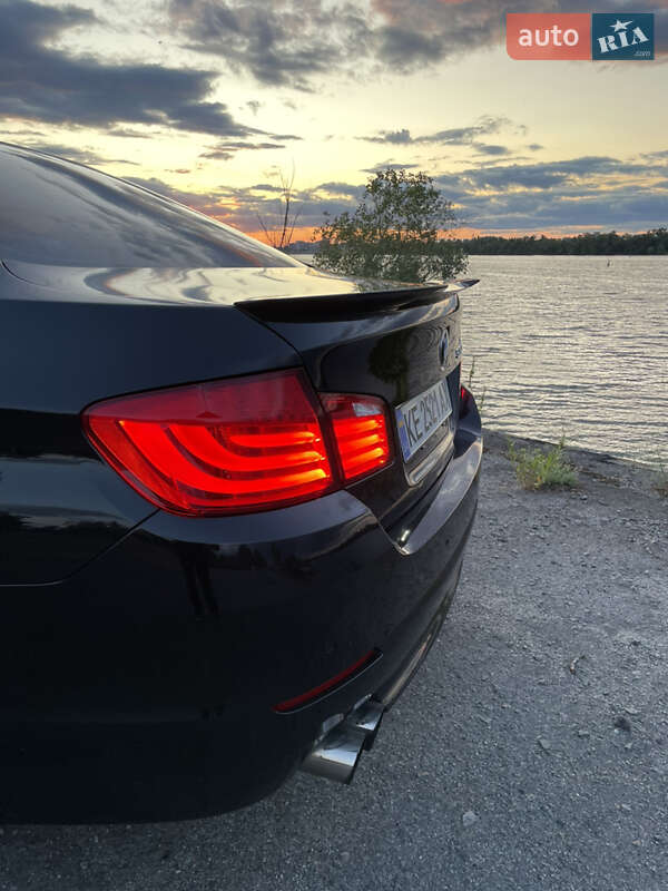 Седан BMW 5 Series 2011 в Дніпрі