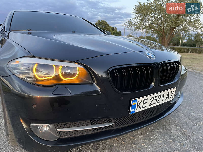 Седан BMW 5 Series 2011 в Дніпрі