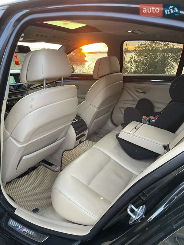 Седан BMW 5 Series 2011 в Дніпрі