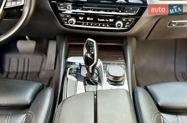 Седан BMW 5 Series 2019 в 