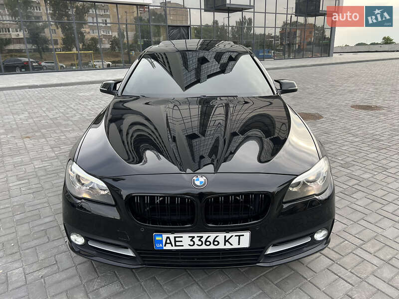 Седан BMW 5 Series 2014 в Дніпрі