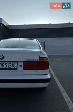 Седан BMW 5 Series 1993 в Киеве