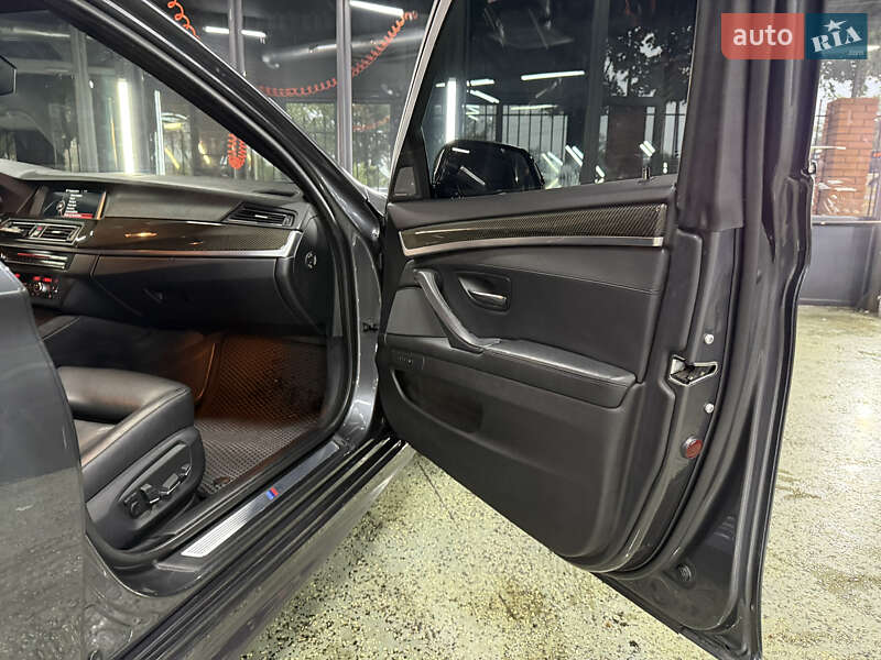 Седан BMW 5 Series 2016 в Кривому Розі