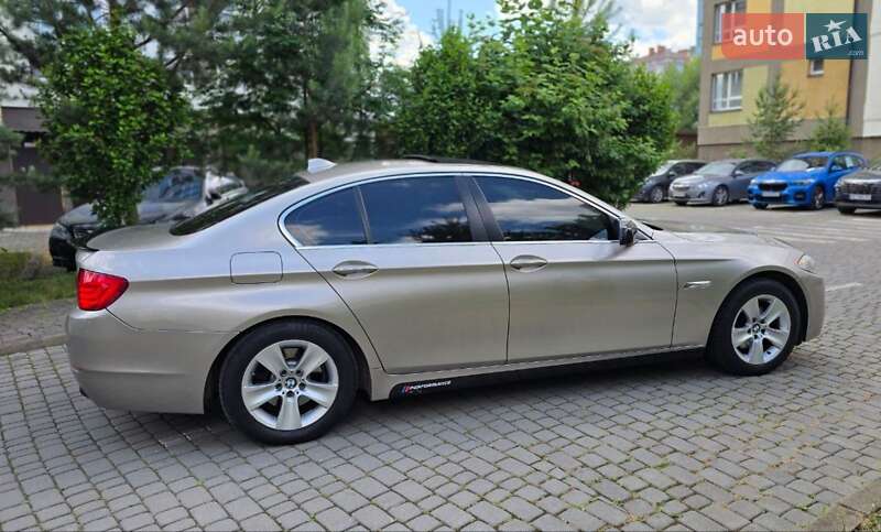 Седан BMW 5 Series 2012 в Івано-Франківську