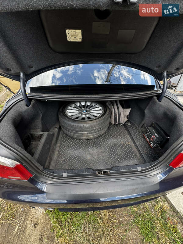 Седан BMW 5 Series 2006 в Запоріжжі