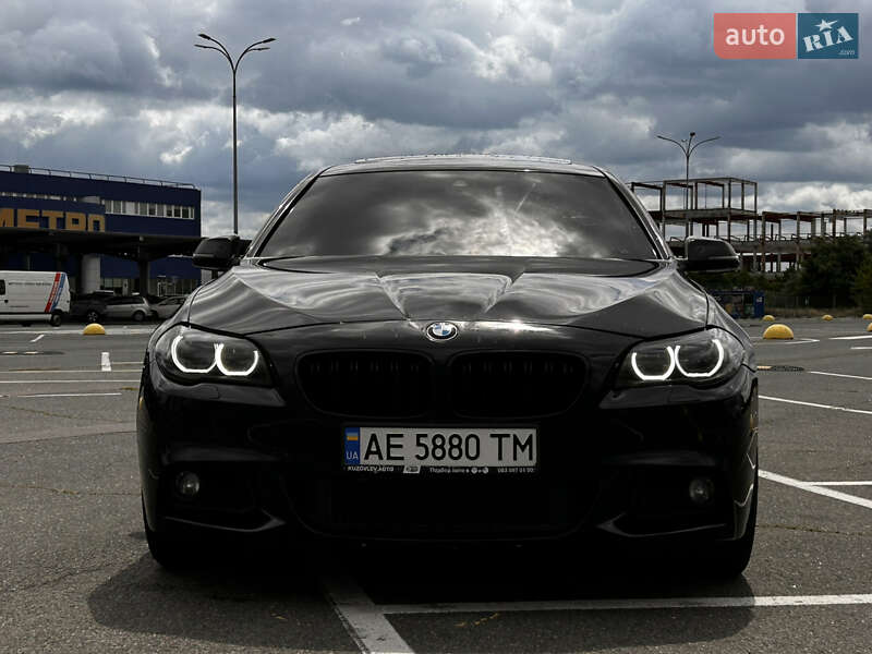 Седан BMW 5 Series 2014 в Києві