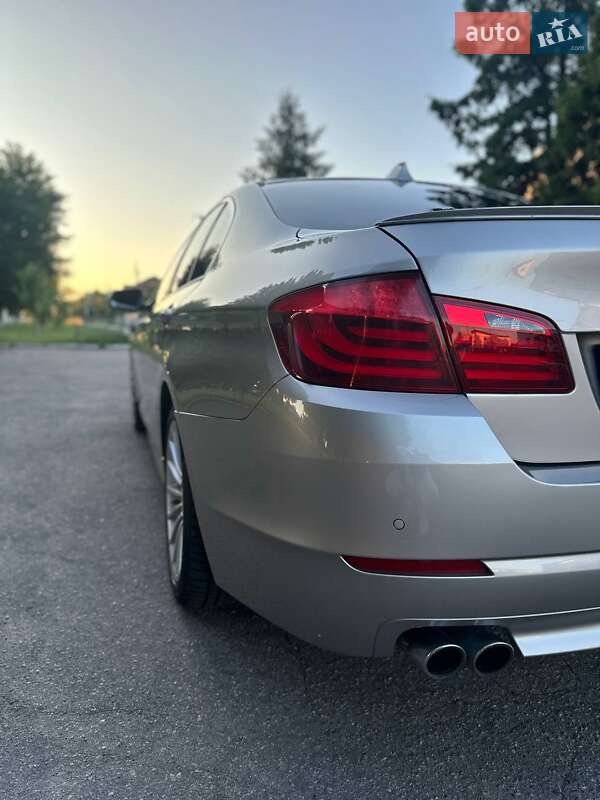 Седан BMW 5 Series 2012 в Золотоноше