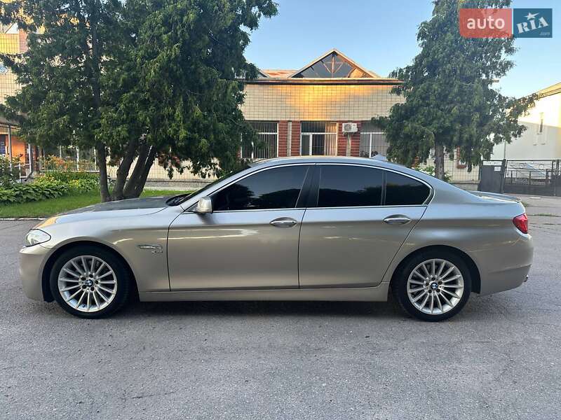 Седан BMW 5 Series 2012 в Золотоноше