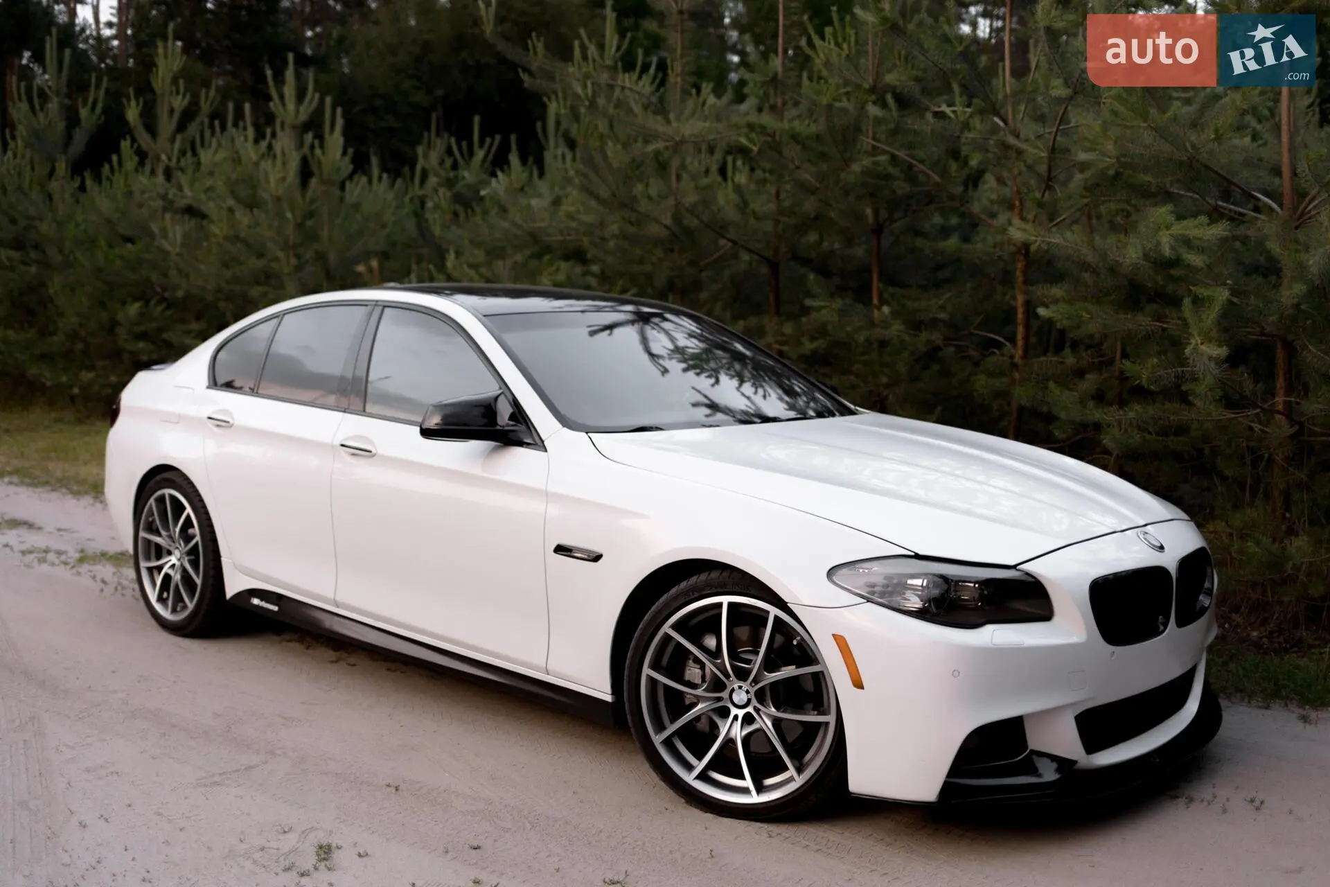 2013 BMW 5er - мініатюра 2