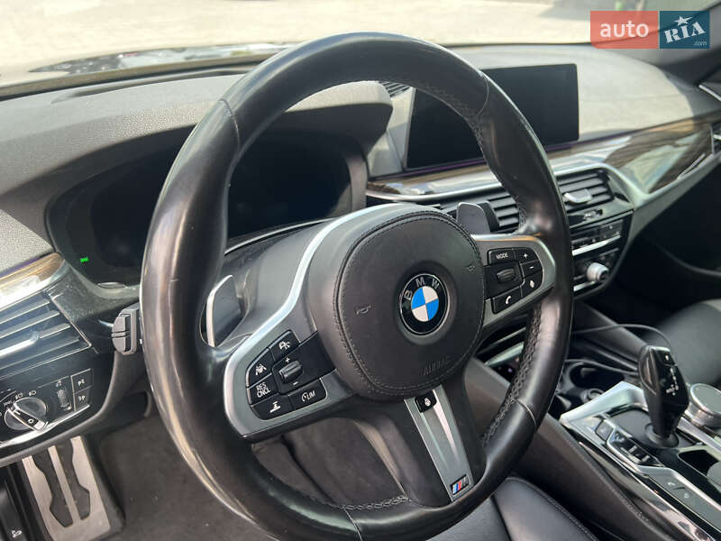Седан BMW 5 Series 2018 в Виннице