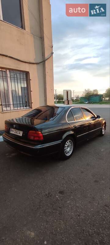 Седан BMW 5 Series 1998 в Овидиополе