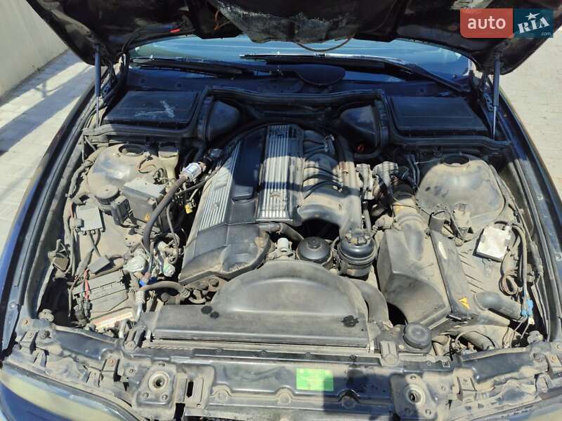 Седан BMW 5 Series 1998 в Овидиополе