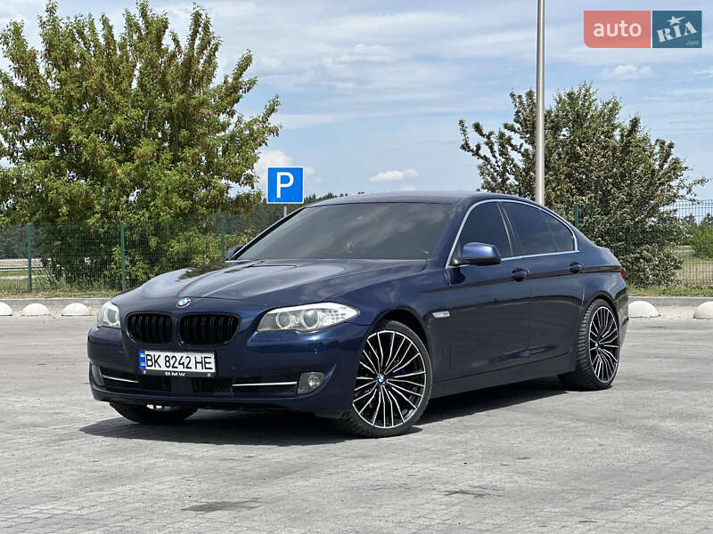 BMW 5 Series 2011