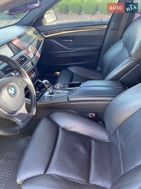 Седан BMW 5 Series 2011 в Южноукраїнську