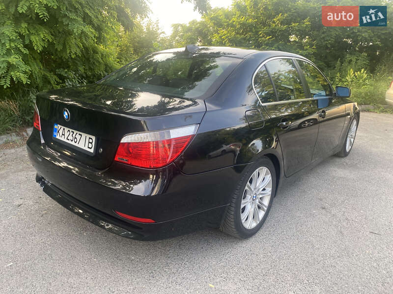 Седан BMW 5 Series 2005 в Киеве