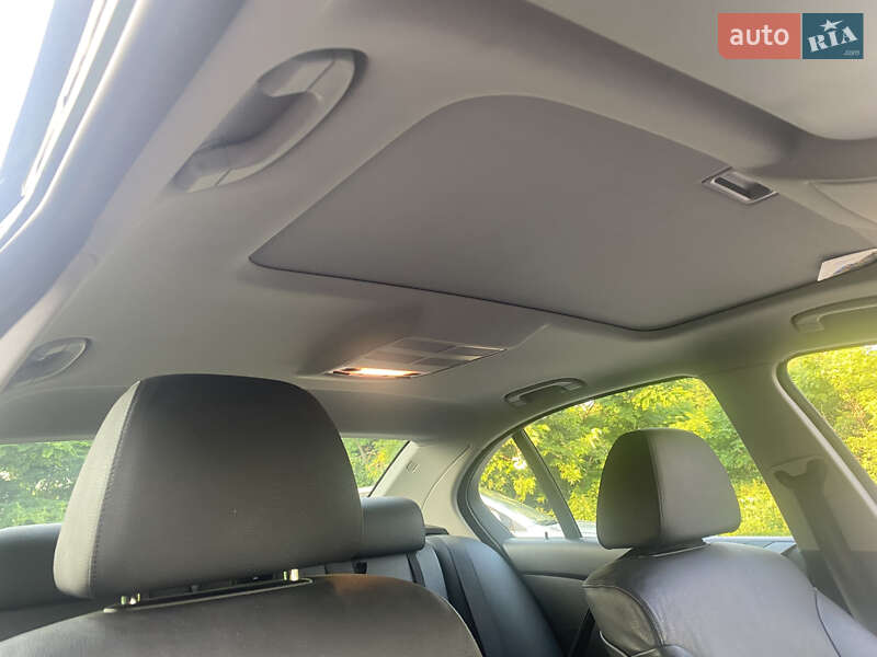 Седан BMW 5 Series 2005 в Киеве