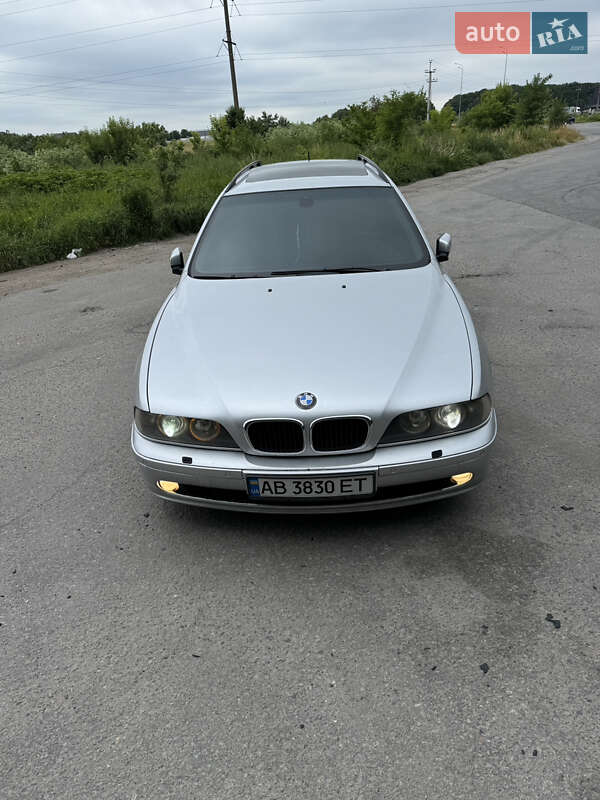 Універсал BMW 5 Series 2001 в Вінниці