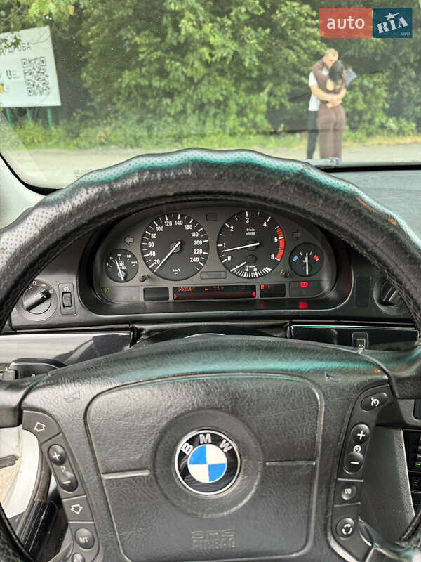 Універсал BMW 5 Series 2001 в Вінниці